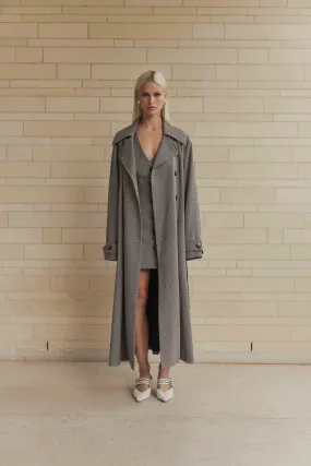 CURAAE London Trench Coat In Brown
