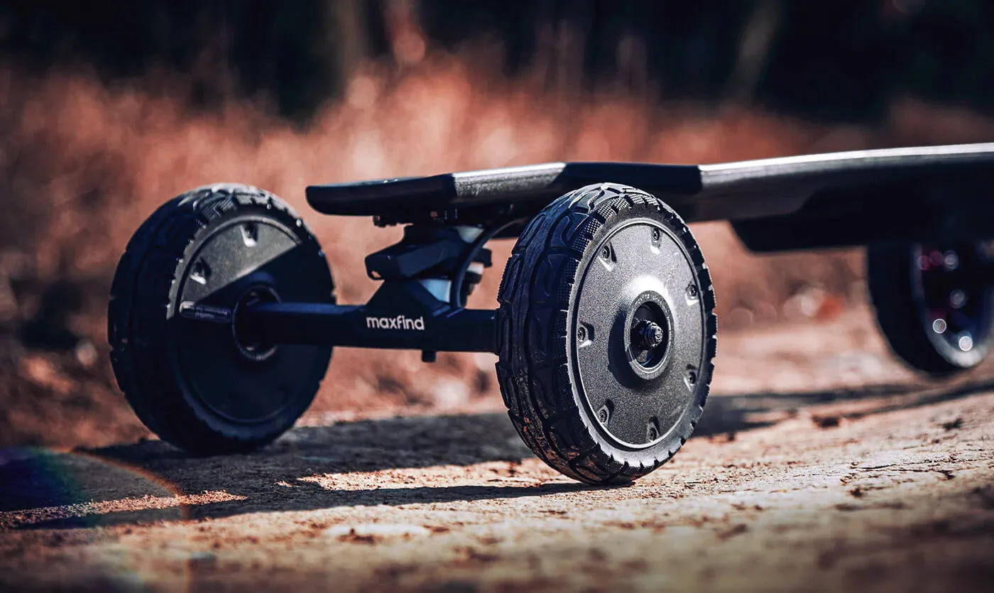 Maxfind FF AT Electric Skateboard All Terrain Dual 1500W Motors 48V 28 MPH 34 Mile Long Range New